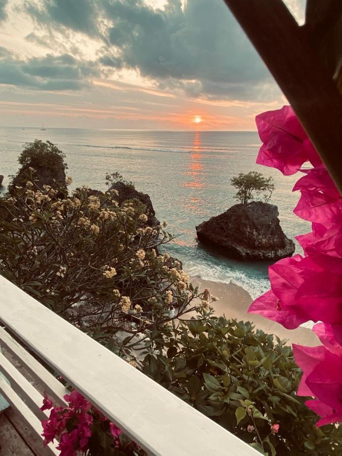Villa Deeksha Uluwatu Esterno foto